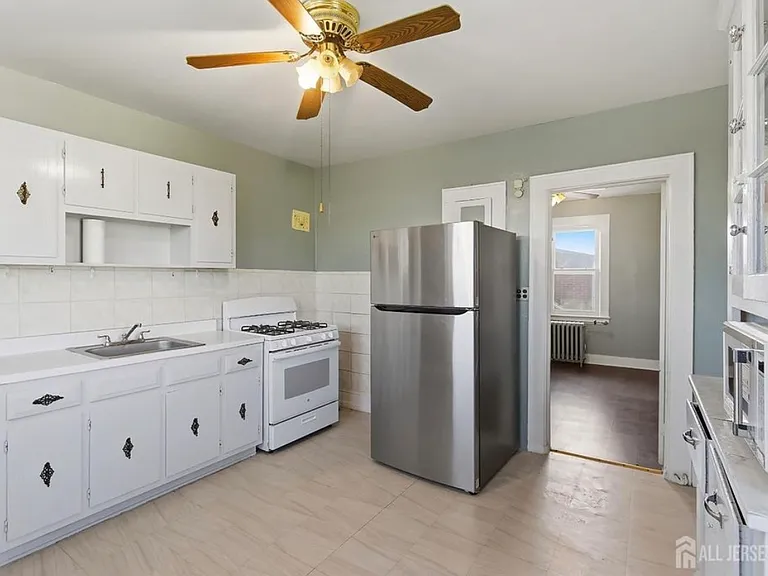 10 Garfield St #2 — Photo 7