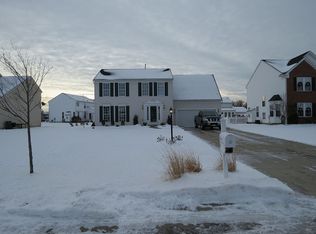 2434 King Fisher Ln, Niagara Falls, NY 14304