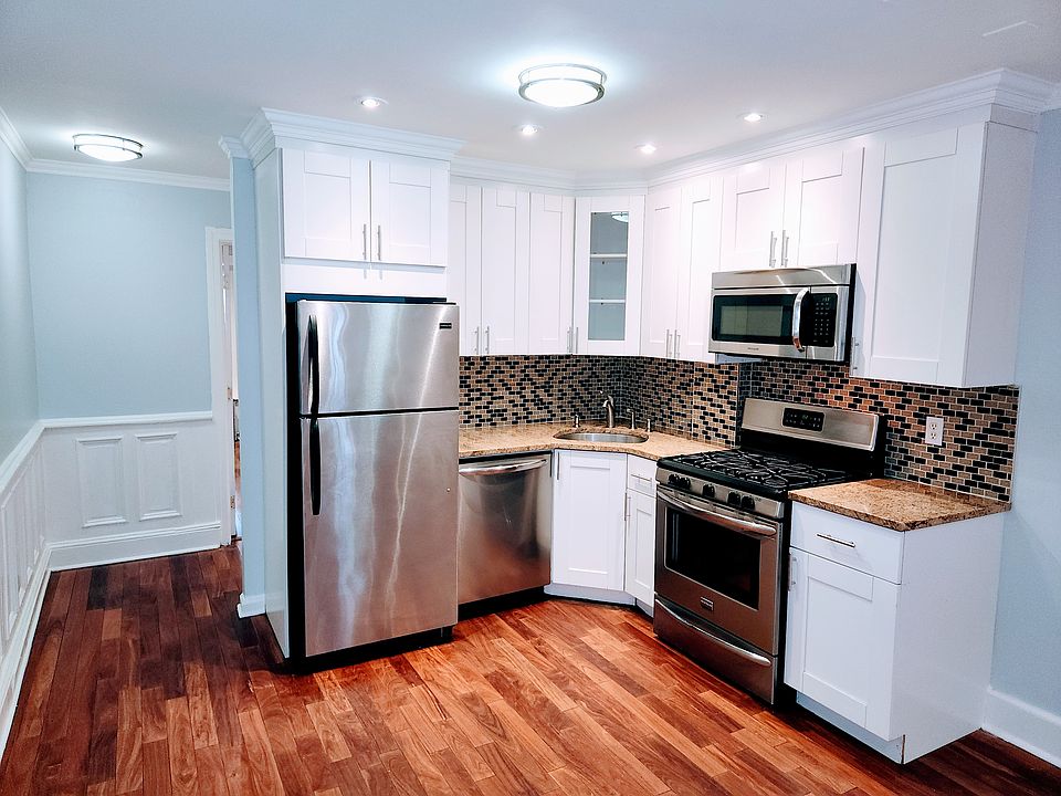 1st image of 99 Halsey St APT 1