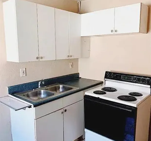 905 W Anderson St — Photo 9