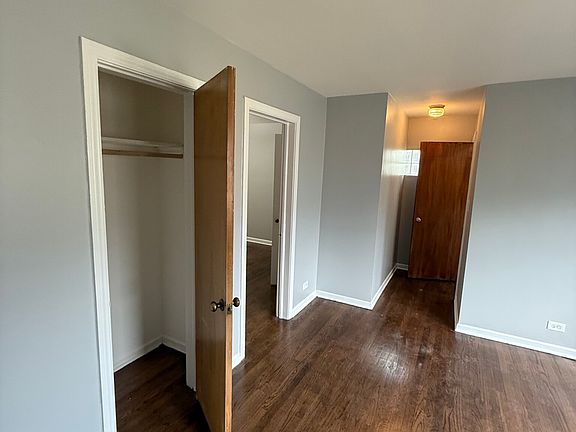 2nd image of 6721 N California Ave #2E