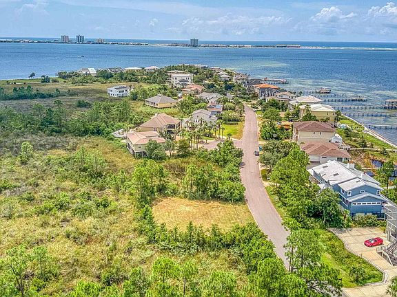 2nd image of 400 & 402 Deer Point Dr