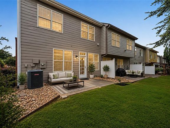 4th image of 100 Kasey Dr