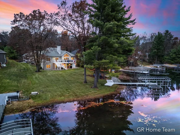 13058 Horseshoe Lake Ct, Gowen, MI 49326