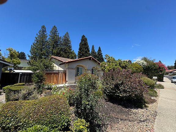 2nd image of 2705 Mohawk Cir