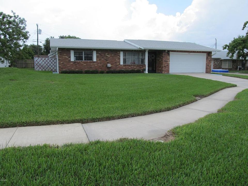 1st image of 1645 Leach Cir
