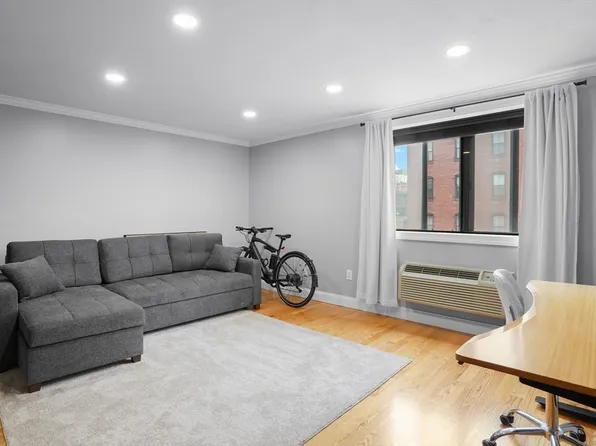 9 Appleton St APT 208, Boston, MA 02116