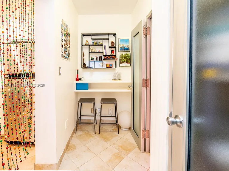 1127 S Meridian Ave #7 — Photo 20