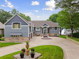 5100 Lexington Ave N, Shoreview, MN 55126