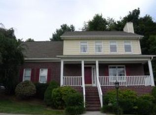 1304 Meadow Ln, Kingsport, TN 37663