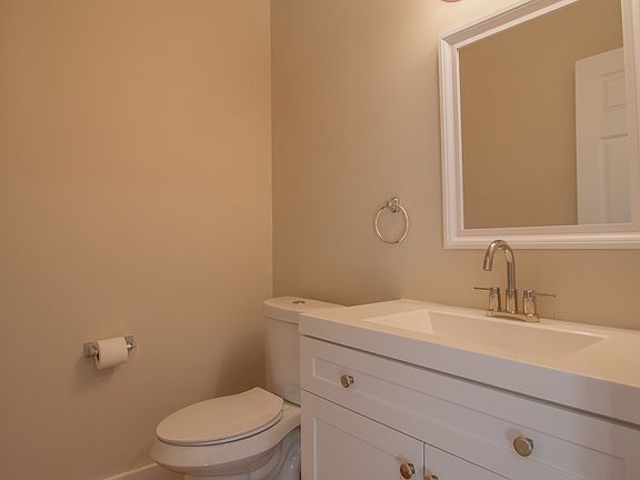 5th image of 116 Little Ln