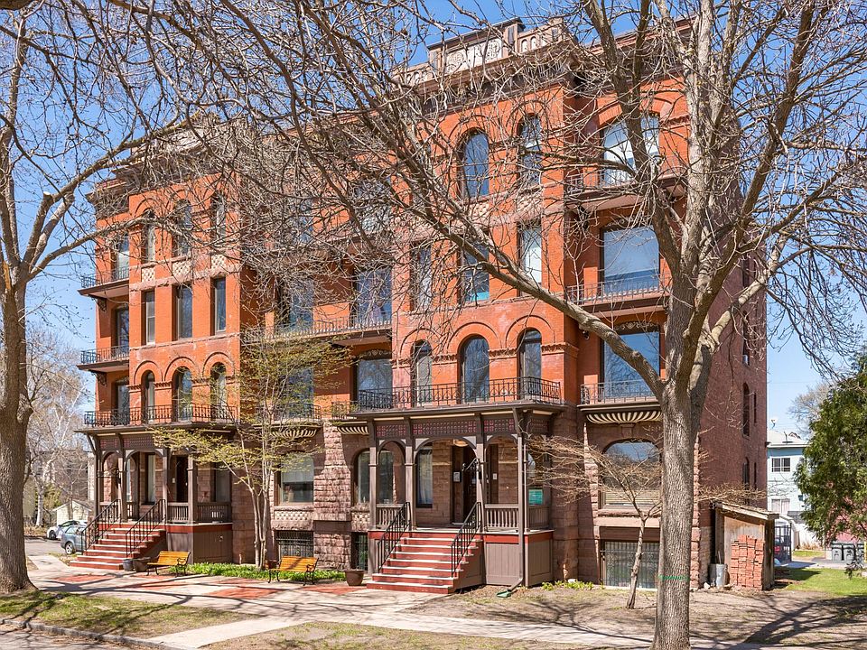 1st image of 697 Laurel Ave APT 1W