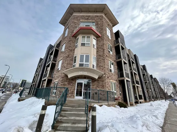 2600 University Ave SE, Minneapolis, MN