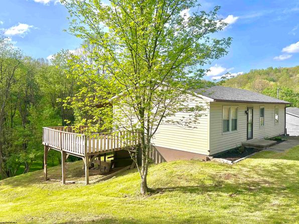 1629 Gregorys Run Rd, Clarksburg, WV 26301