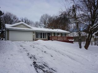 3026 Hylle St, Kalamazoo, MI 49006