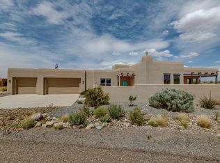 5 Mesa Verde Ct, Placitas, NM 87043