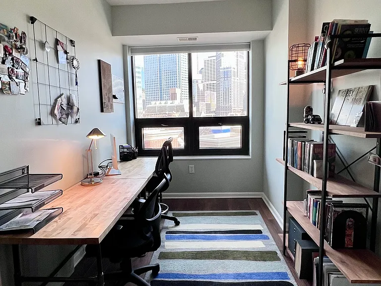 500 E Grant St #404 — Photo 8