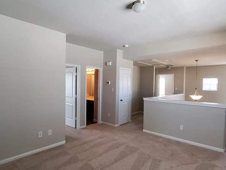 989 Marquis Dr — Photo 15