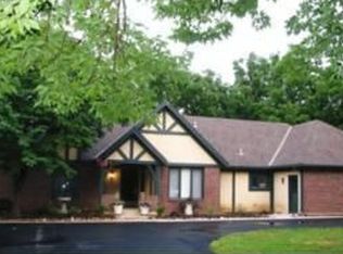 930 SW Lorman Dr, Lees Summit, MO 64081