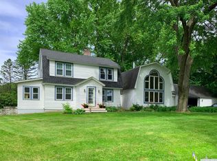 9 Shadow Church Ln, Valatie, NY 12184