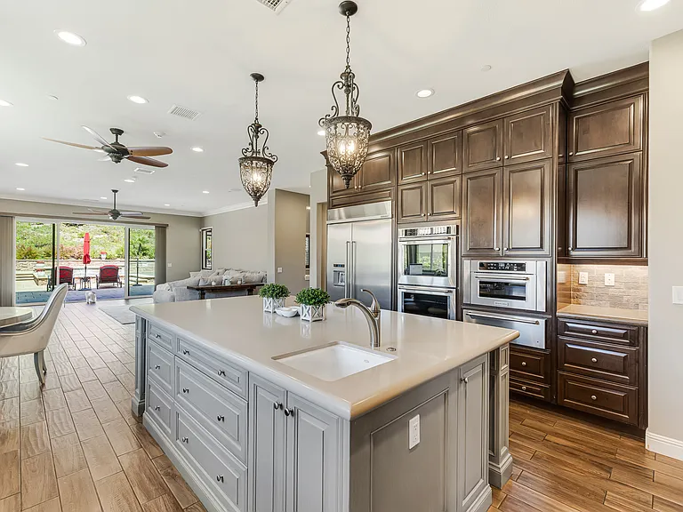 7305 Augusta Dr — Photo 16