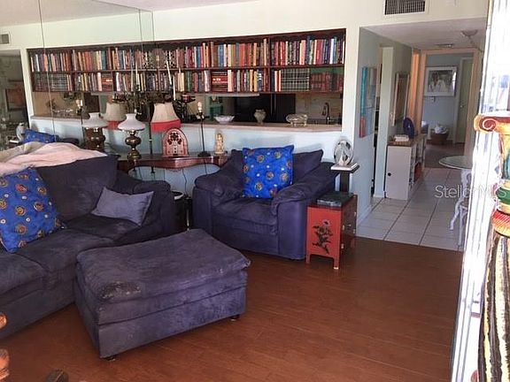 4th image of 7930 Sun Island Dr S APT 203