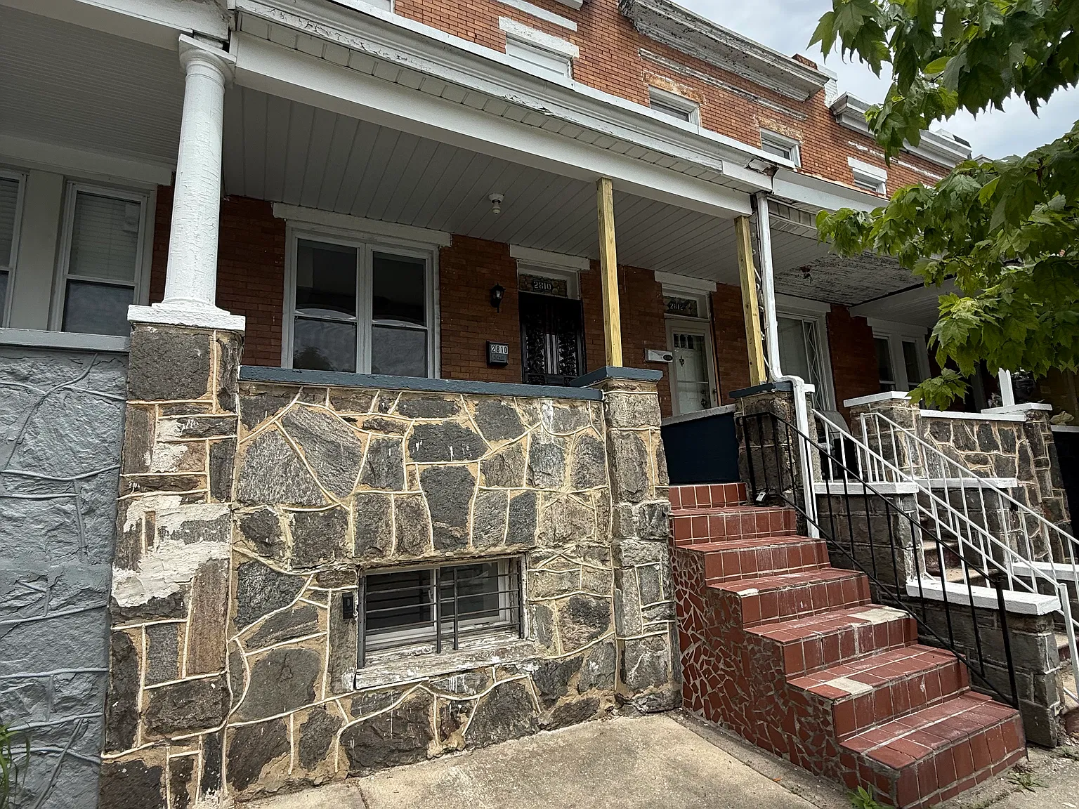 2 bed, 960 sqft, $1,995 — Photo 2