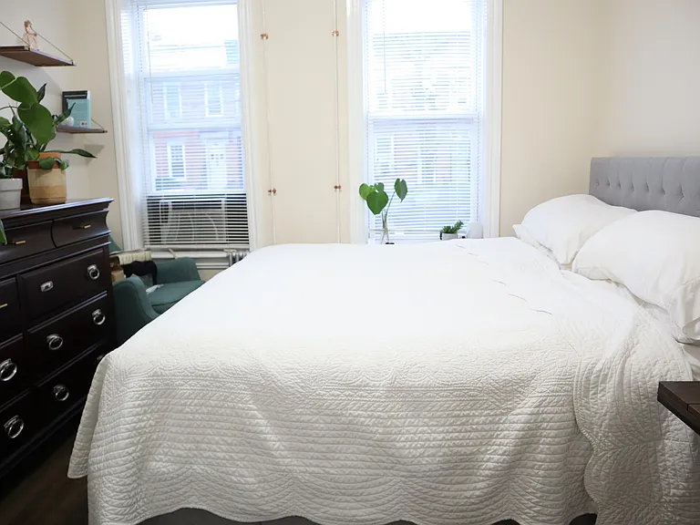 408 Woodlawn Ave #1 — Photo 9