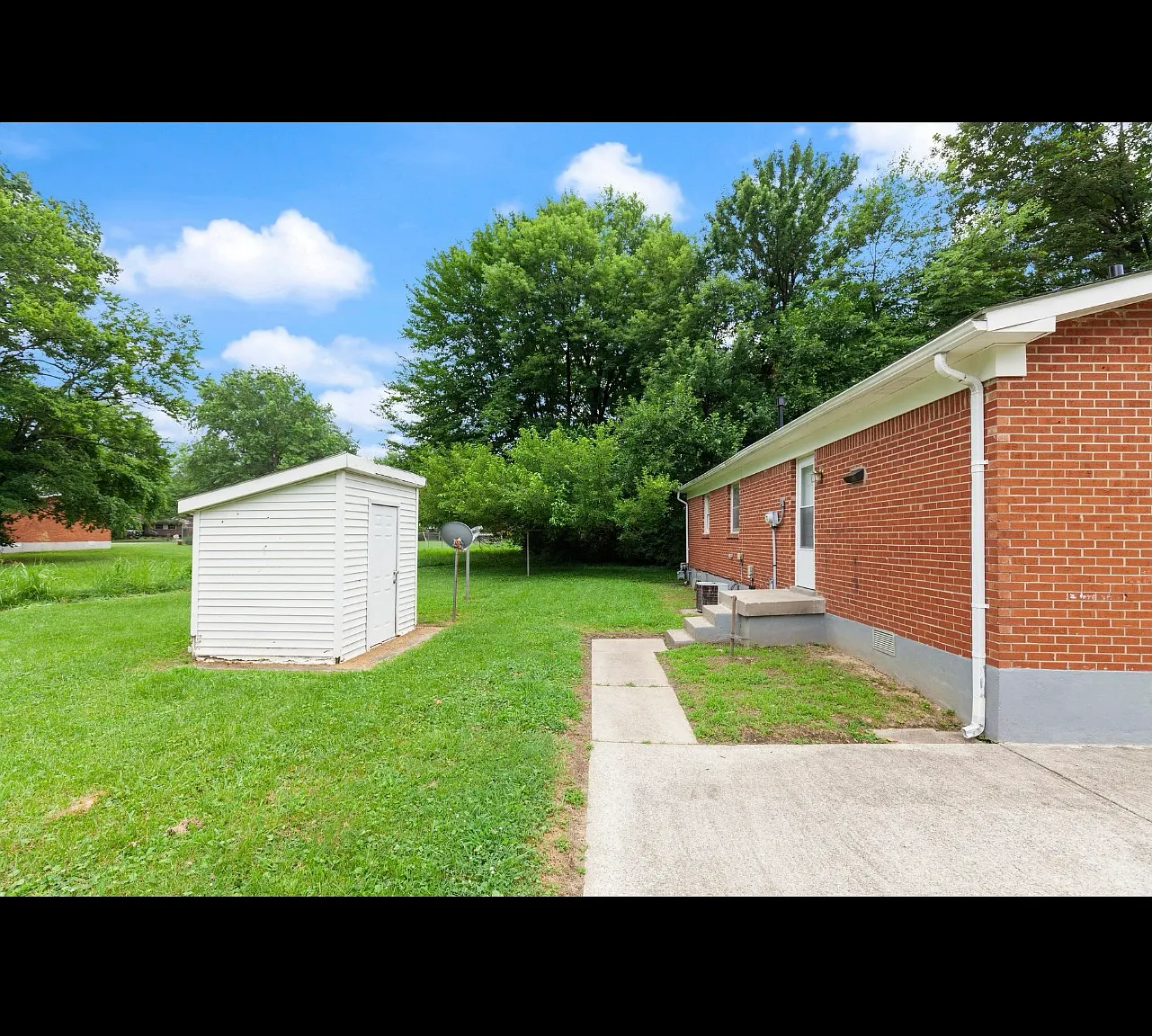 4916 Shumake Ct — Photo 4