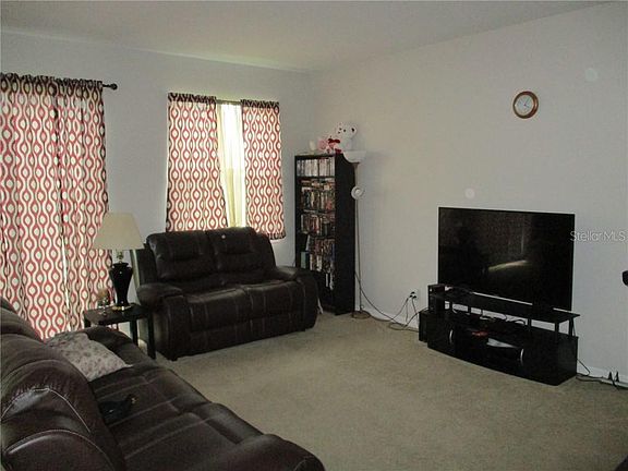 4th image of 1294 Clove Dr