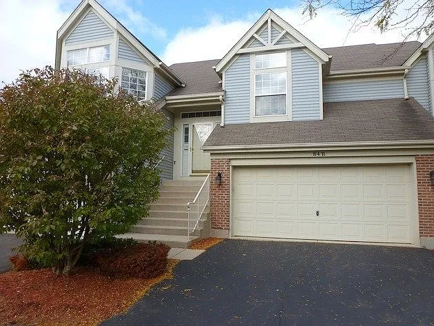 84 Ione Dr Unit B photo 1