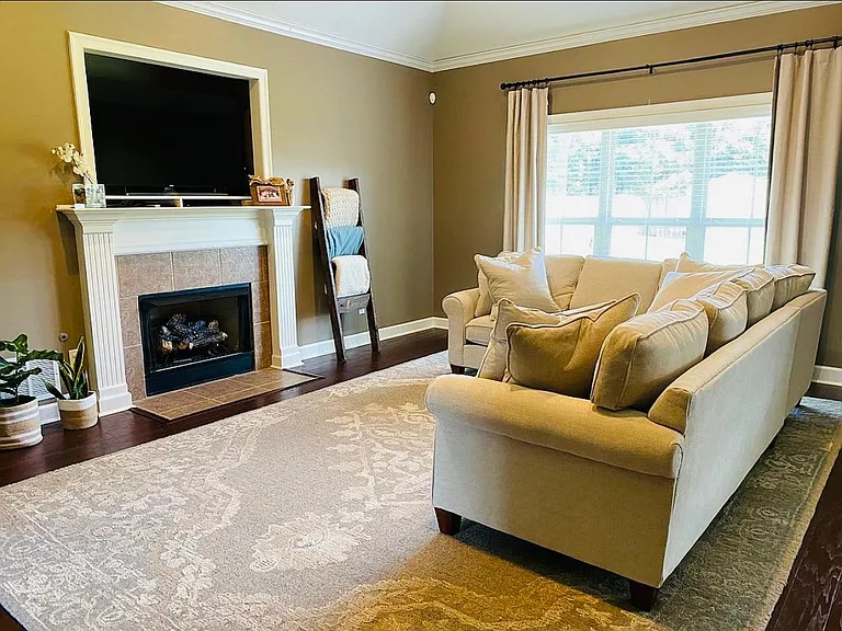 10501 Spruce Ridge Ln — Photo 5