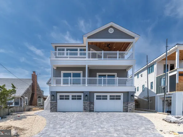 356 N 5th St, Surf City, NJ 08008