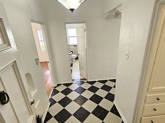 3rd image of 355 S Cochran Ave APT 102