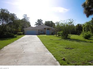 380 20th St NE, Naples, FL 34120