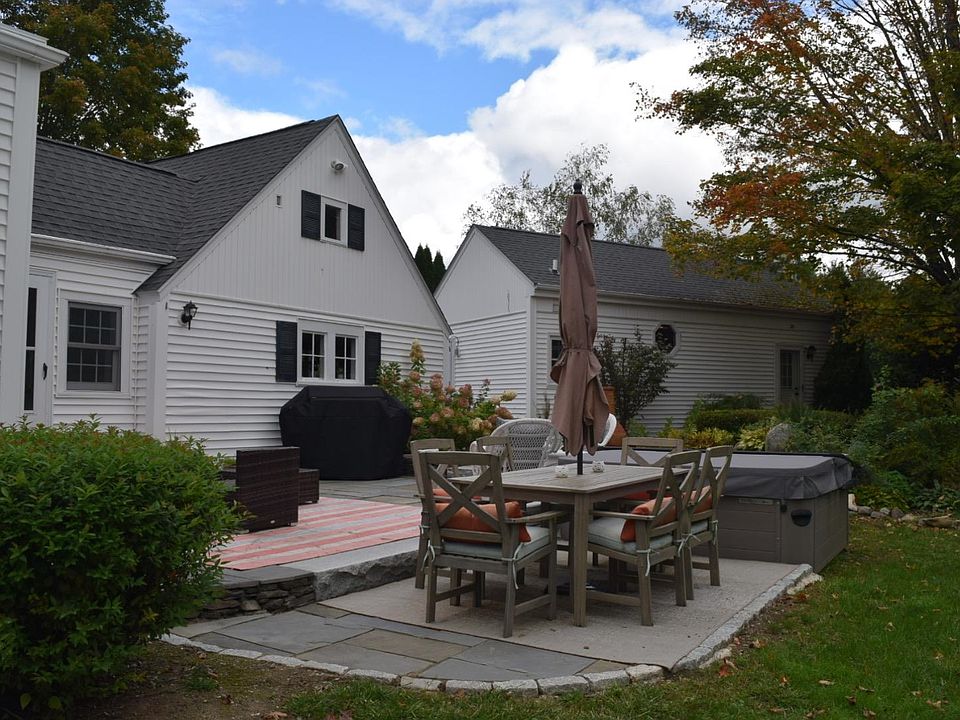 13 Ashbrook Road, Exeter, NH 03833 Zillow