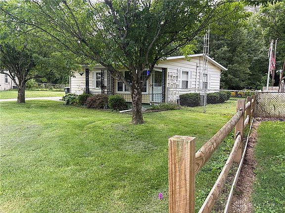 2nd image of 1063 Seibert Ave