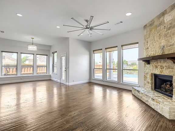 4th image of 1246 Wedgewood Dr