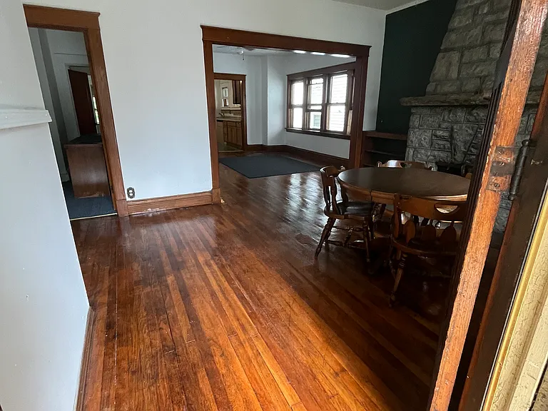 4404 Genessee St #HOUSE — Photo 3