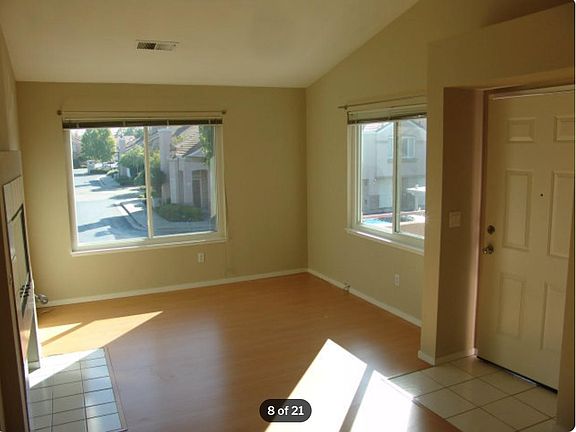 3rd image of 96 Mirabelli Cir