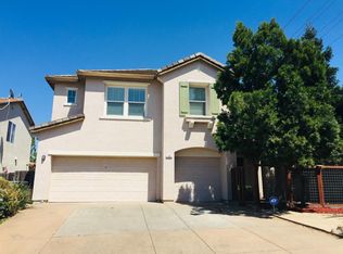 35 Oliver Ct, Elk Grove, CA 95758