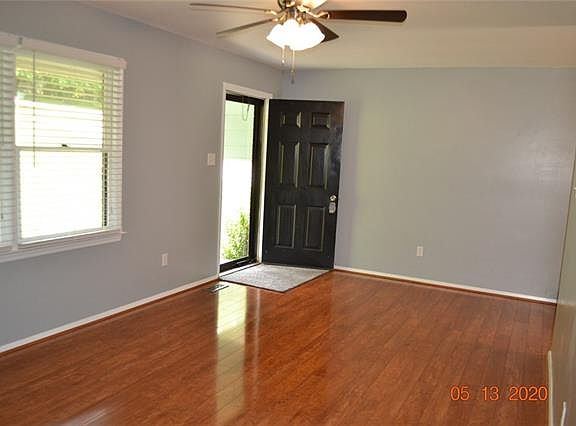 4th image of 1100 Dixie Park Ave
