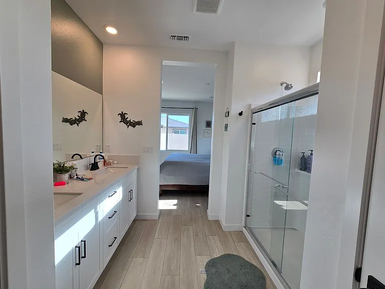 3336 Emerald Ln — Photo 11