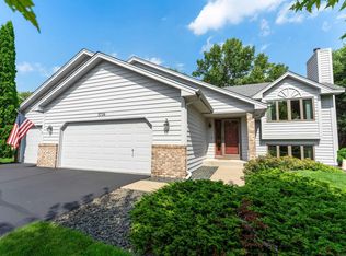 3726 Wescott Hills Dr, Eagan, MN 55123