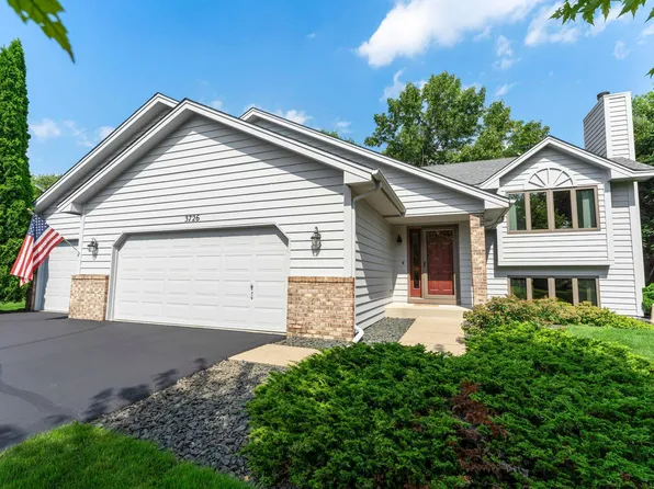 3726 Wescott Hills Dr, Eagan, MN 55123