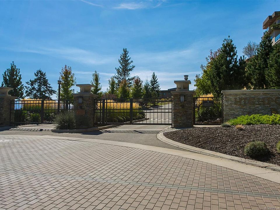 1st image of 724 Rockcliffe Pl