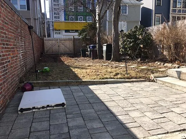 223 W 2nd St — Photo 8