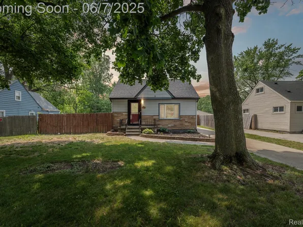 25195 Charles St, Taylor, MI 48180