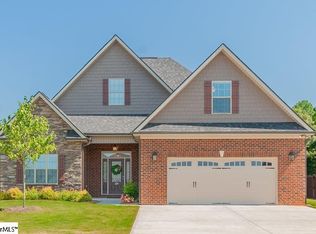109 Meadowdale Ln, Greer, SC 29651