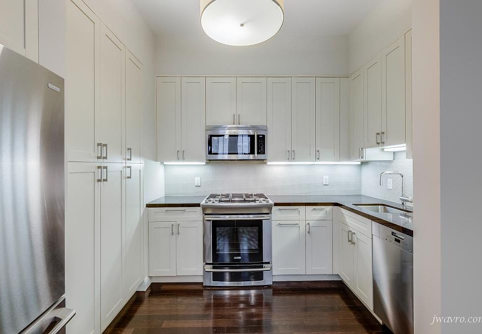 1st image of 2721 Pacific Ave